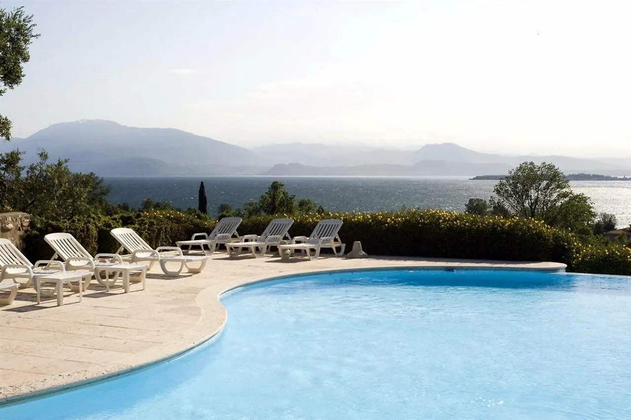 Residence Castello Belvedere Ντεζεντσάνο ντελ Γκάρντα Διαμέρισμα