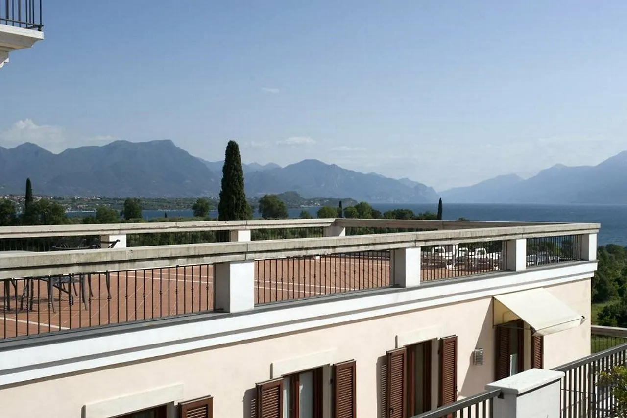 Residence Castello Belvedere Ντεζεντσάνο ντελ Γκάρντα